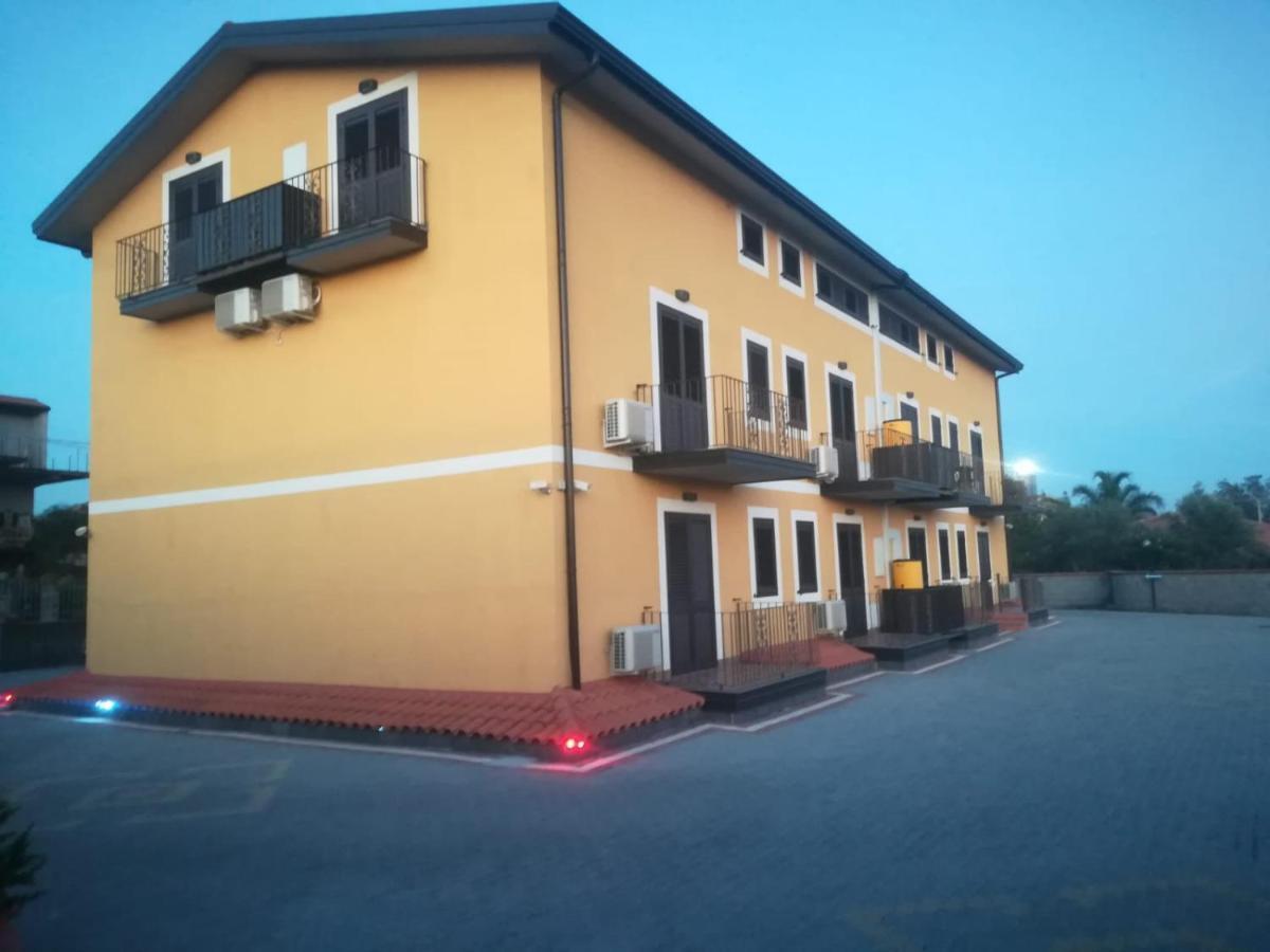 Bed and Breakfast I Colori Dell'Etna San Giovanni La Punta Exterior foto