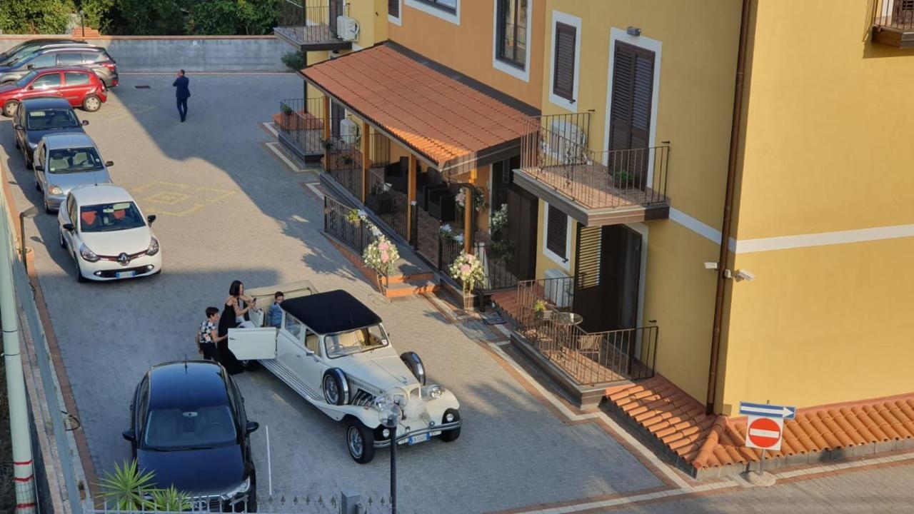 Bed and Breakfast I Colori Dell'Etna San Giovanni La Punta Exterior foto